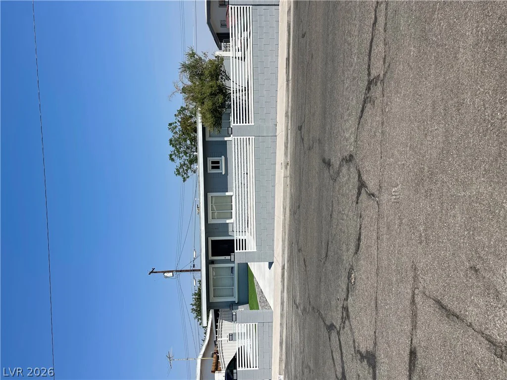 1028 Nassau, Las Vegas, NV 89108