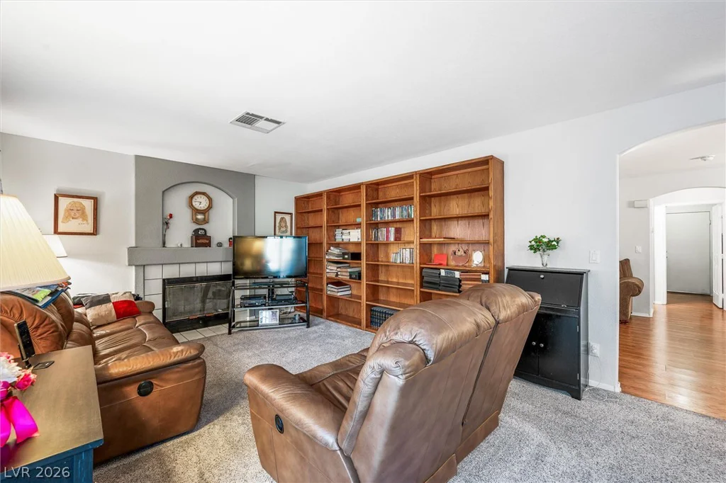 7829 Desert Candle, Las Vegas, NV 89128