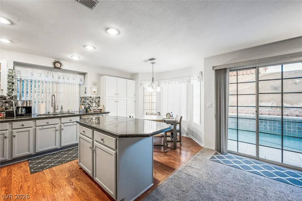 7829 Desert Candle, Las Vegas, NV 89128