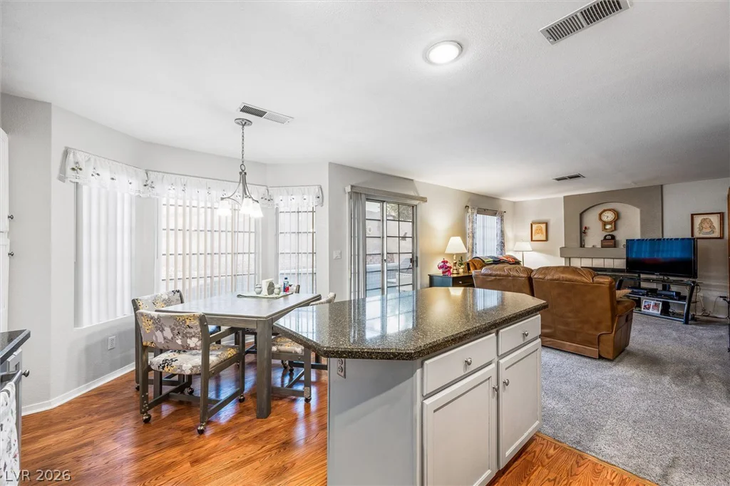 7829 Desert Candle, Las Vegas, NV 89128