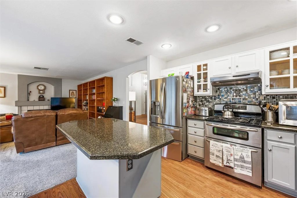 7829 Desert Candle, Las Vegas, NV 89128