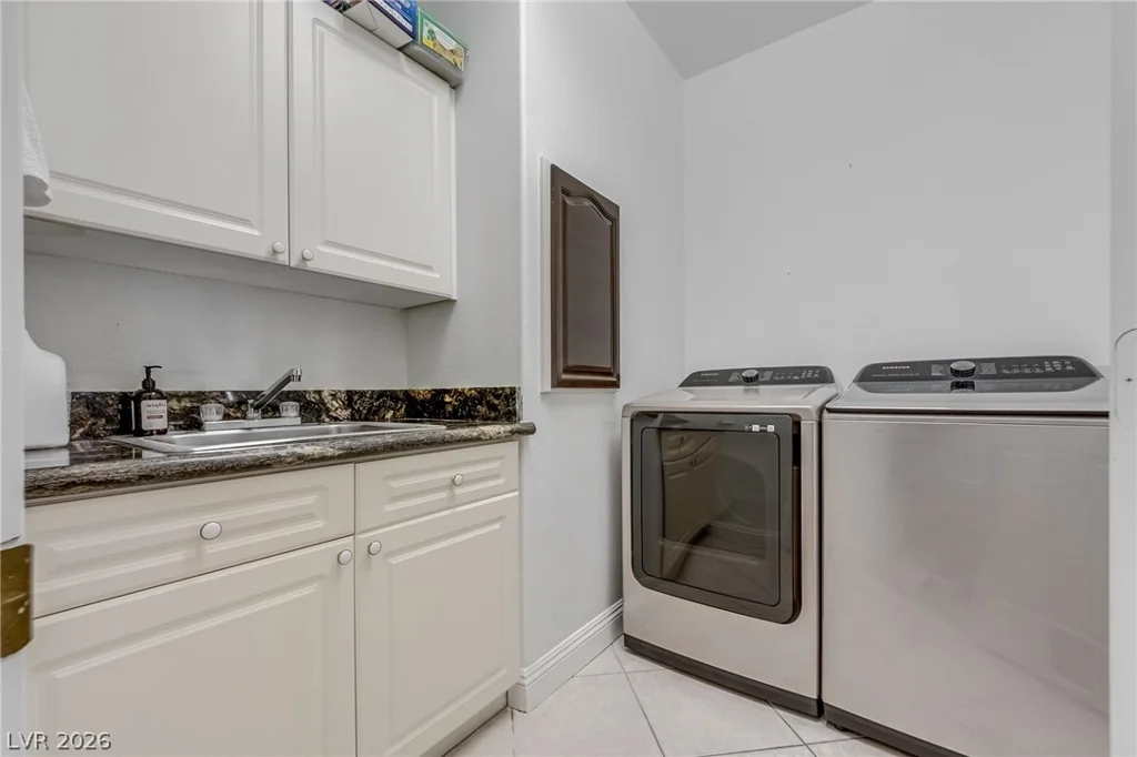 5668 Wild Olive, Las Vegas, NV 89118