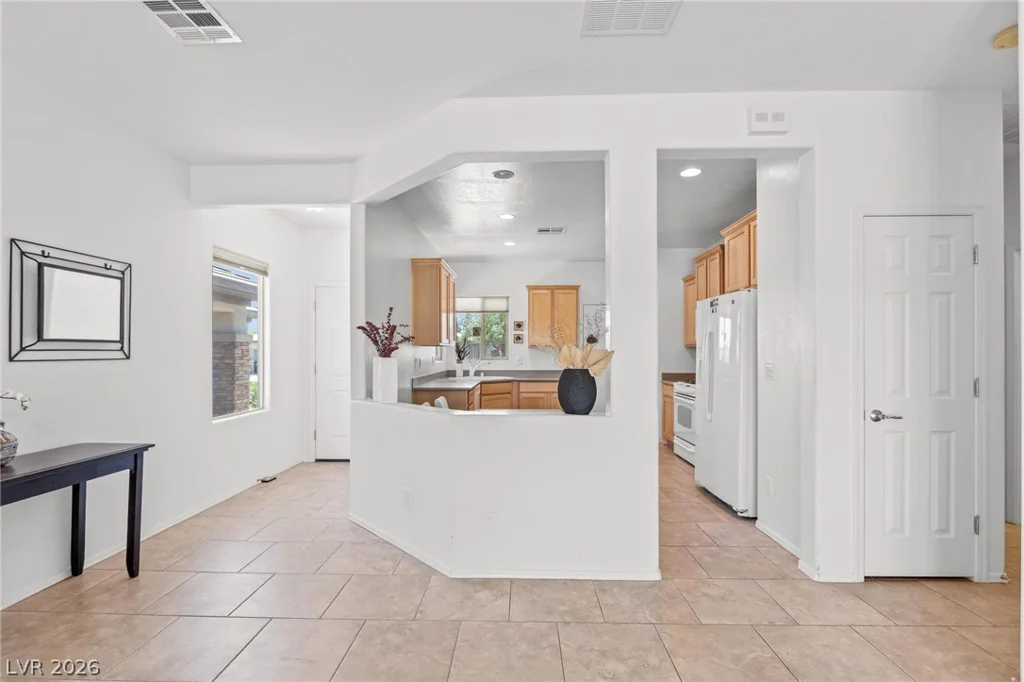 6160 Isola Peak, Las Vegas, NV 89122