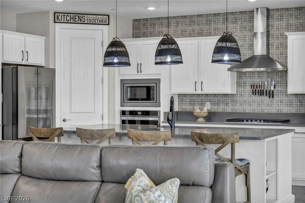 10912 Gardenova, Las Vegas, NV 89166