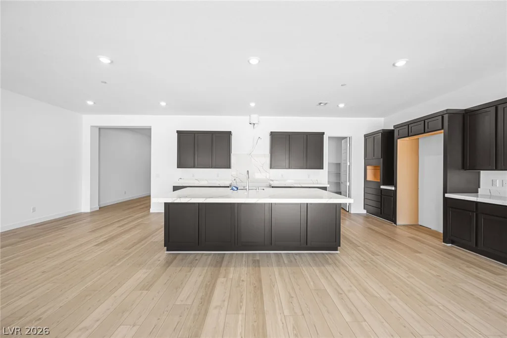 8289 Warbonnet, Las Vegas, NV 89113