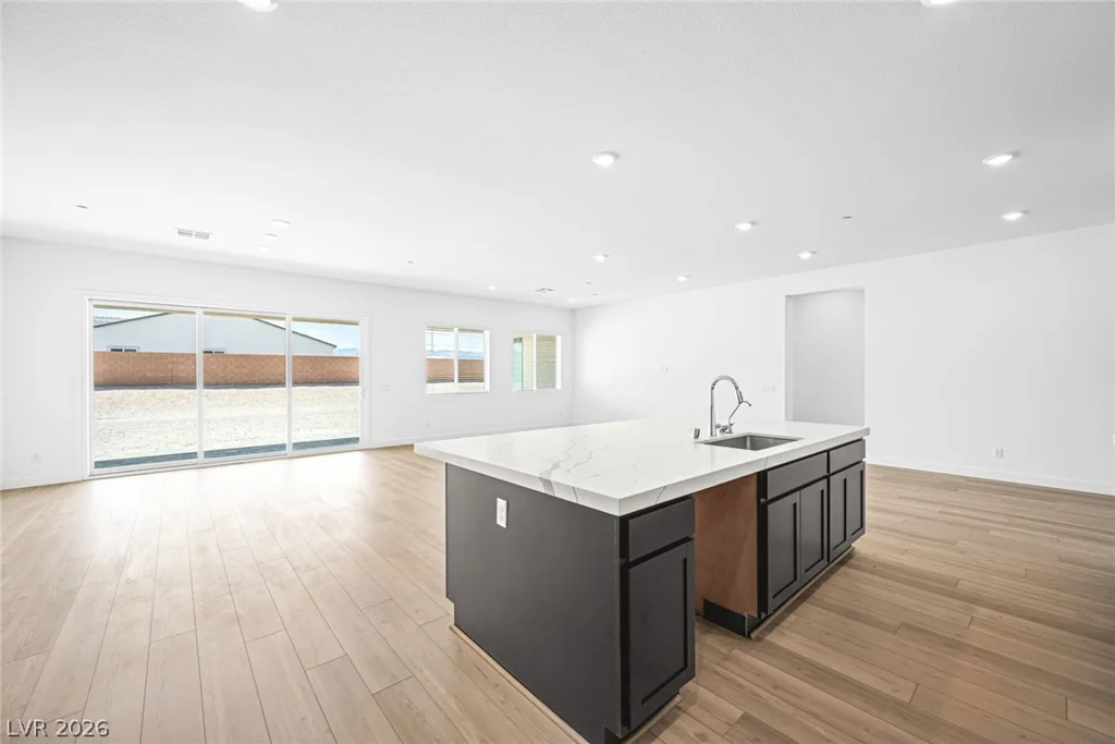 8289 Warbonnet, Las Vegas, NV 89113