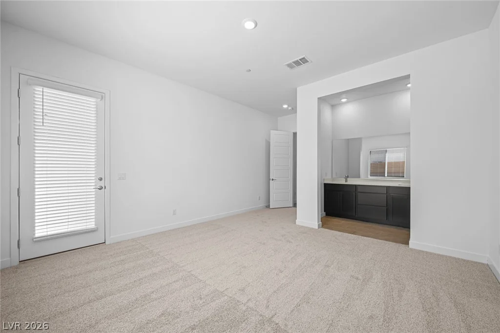 8289 Warbonnet, Las Vegas, NV 89113