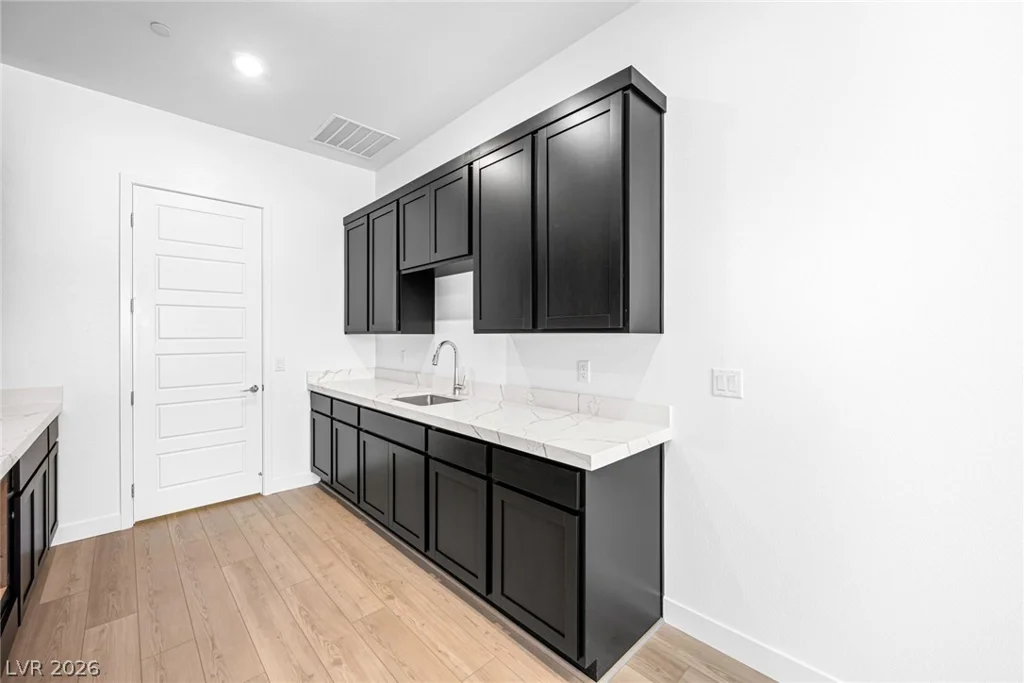 8289 Warbonnet, Las Vegas, NV 89113