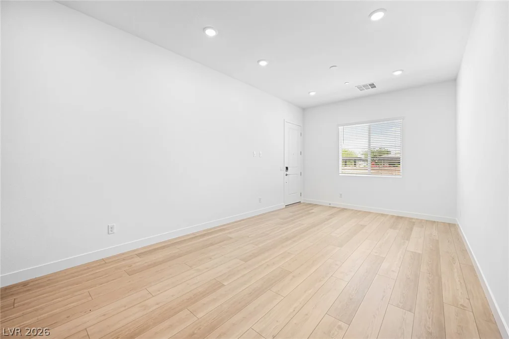 8289 Warbonnet, Las Vegas, NV 89113