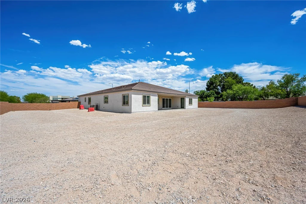 8289 Warbonnet, Las Vegas, NV 89113