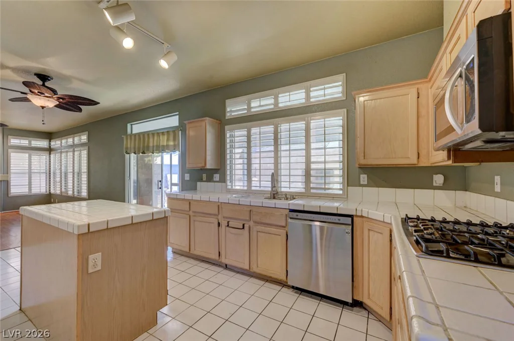 317 Rodarte, Henderson, NV 89014