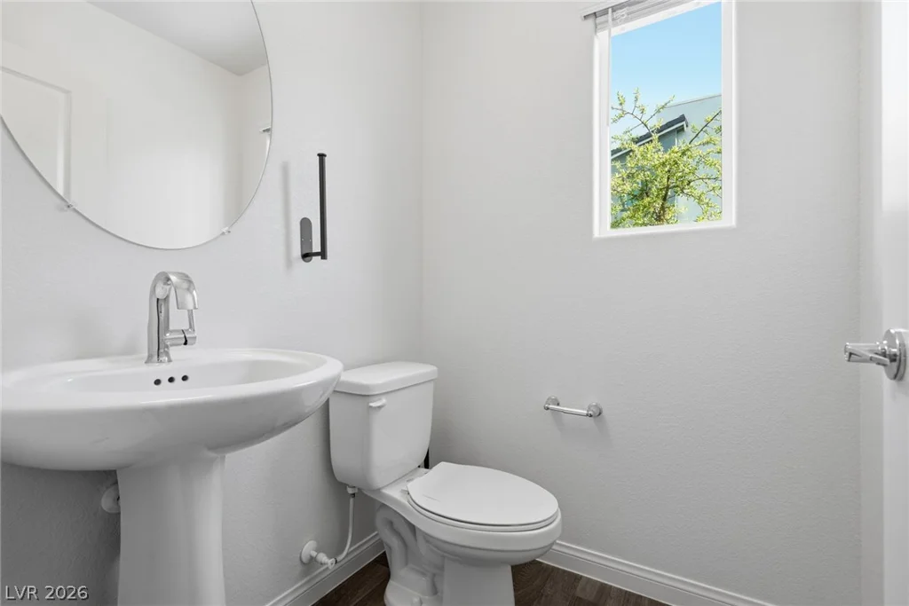 2845 Dover White, North Las Vegas, NV 89086