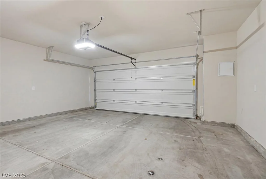 2845 Dover White, North Las Vegas, NV 89086