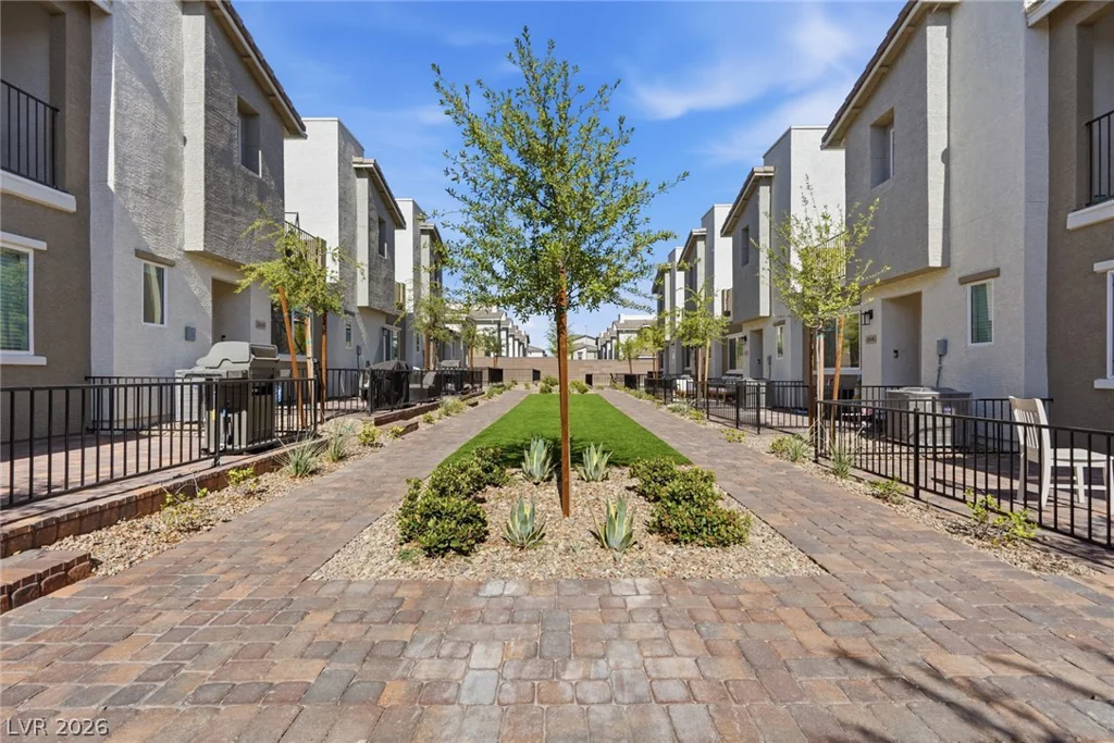 2845 Dover White, North Las Vegas, NV 89086