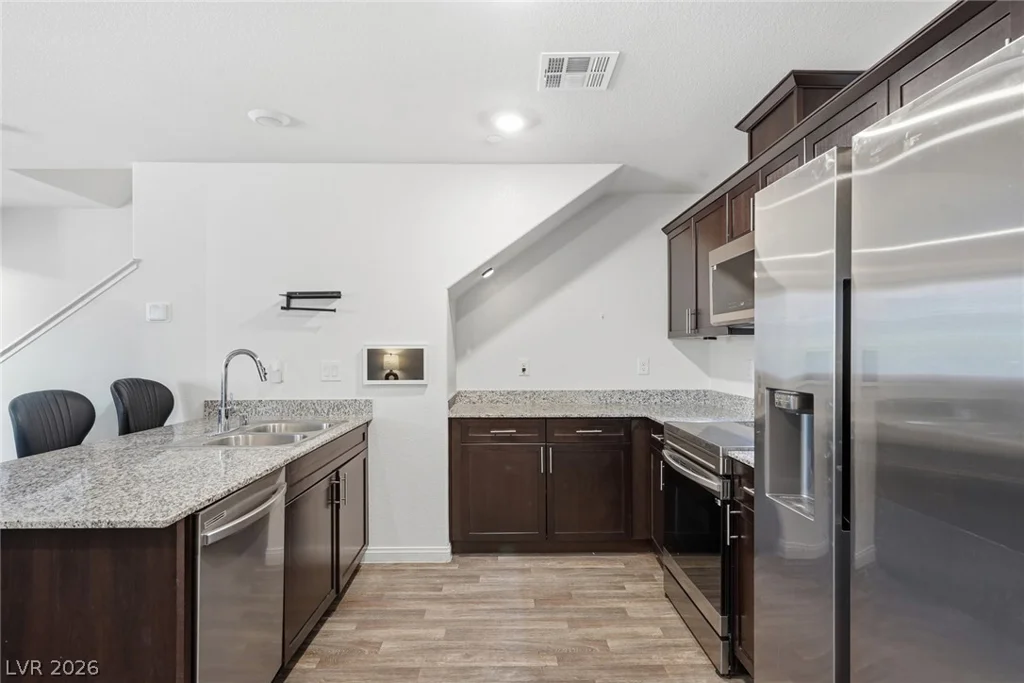 2845 Dover White, North Las Vegas, NV 89086