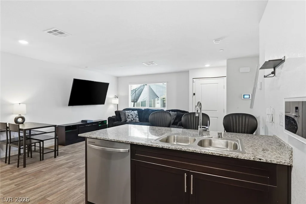 2845 Dover White, North Las Vegas, NV 89086