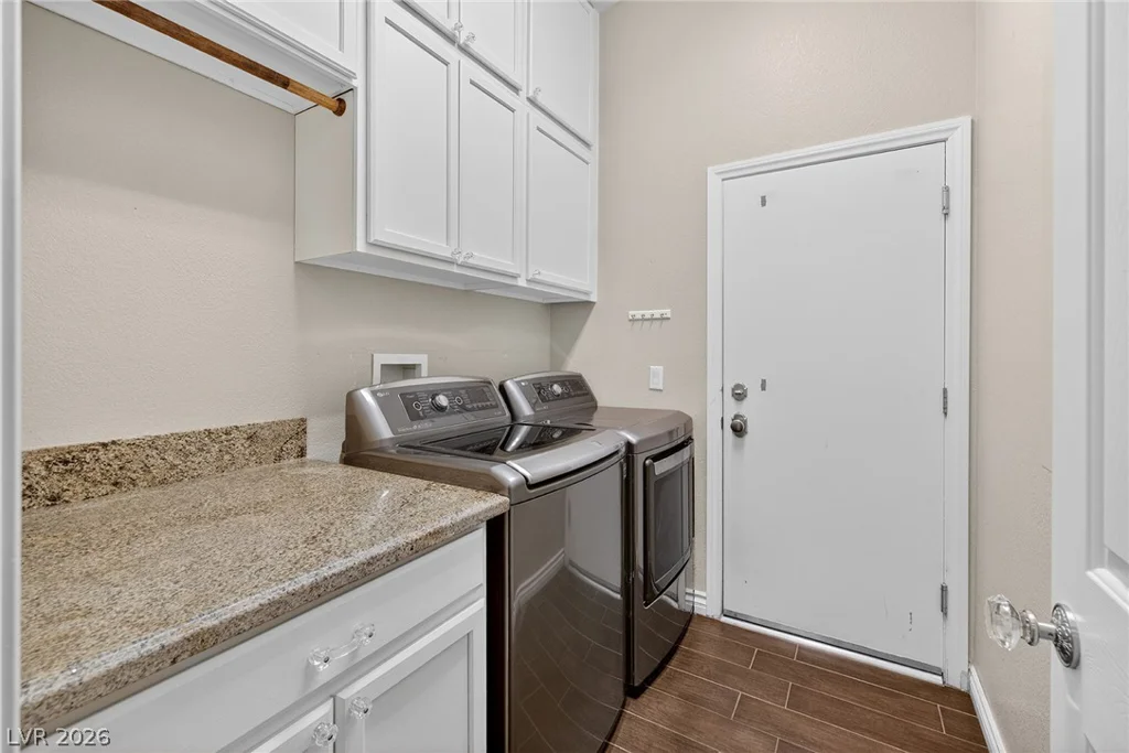 880 Coldwater Falls, Las Vegas, NV 89123
