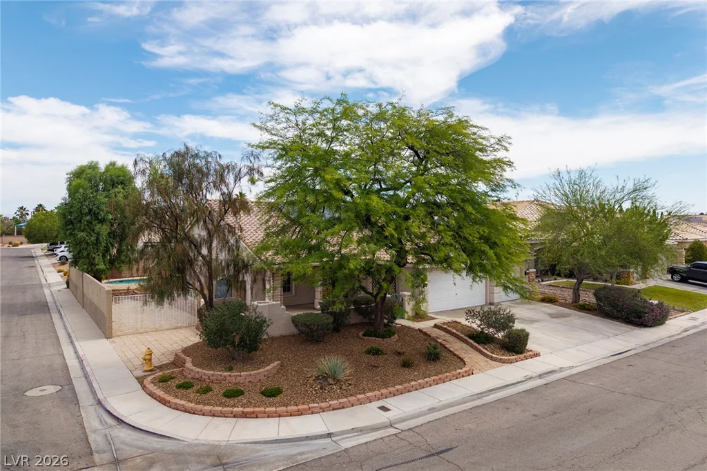 880 Coldwater Falls, Las Vegas, NV 89123