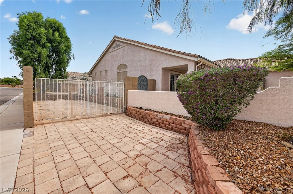 880 Coldwater Falls, Las Vegas, NV 89123