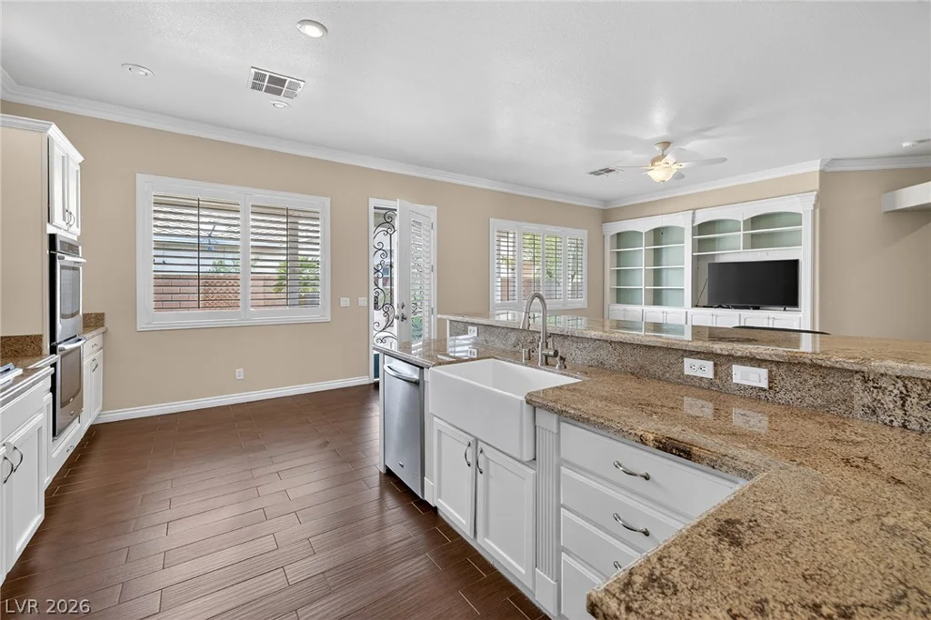 880 Coldwater Falls, Las Vegas, NV 89123