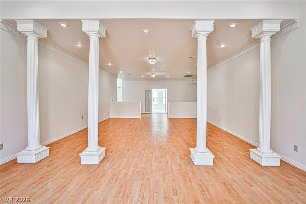 6970 Eldora, Las Vegas, NV 89117