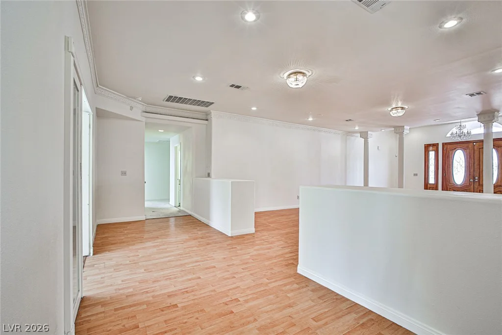 6970 Eldora, Las Vegas, NV 89117