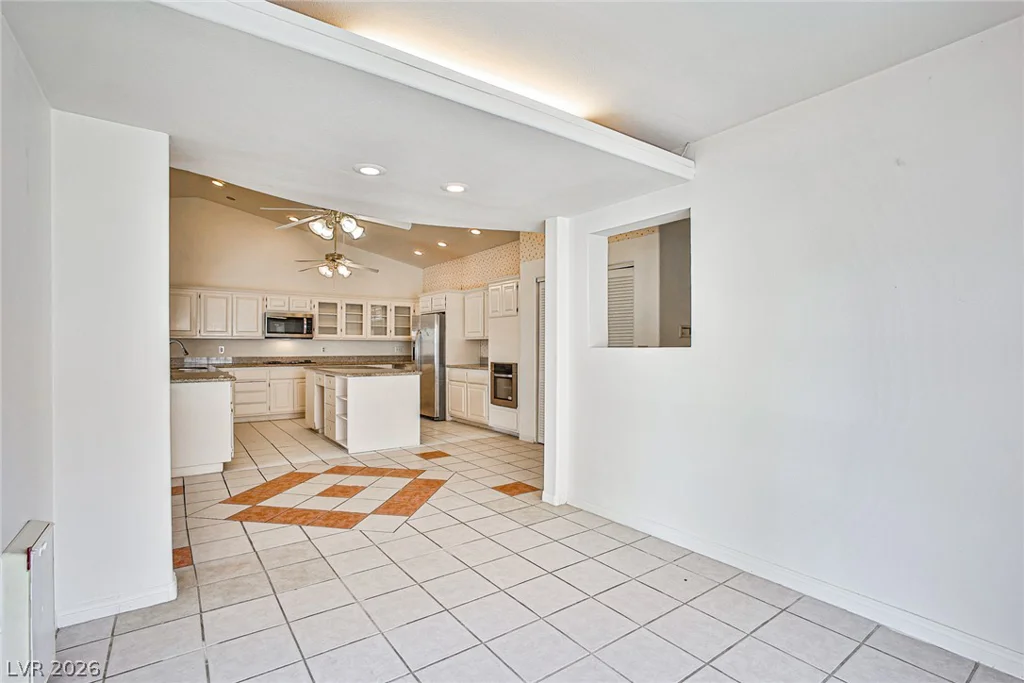6970 Eldora, Las Vegas, NV 89117
