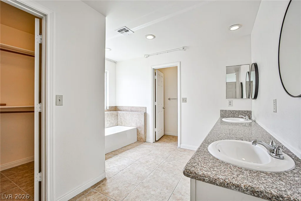 6970 Eldora, Las Vegas, NV 89117