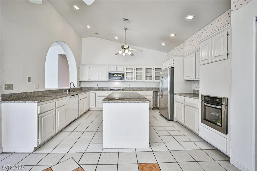 6970 Eldora, Las Vegas, NV 89117