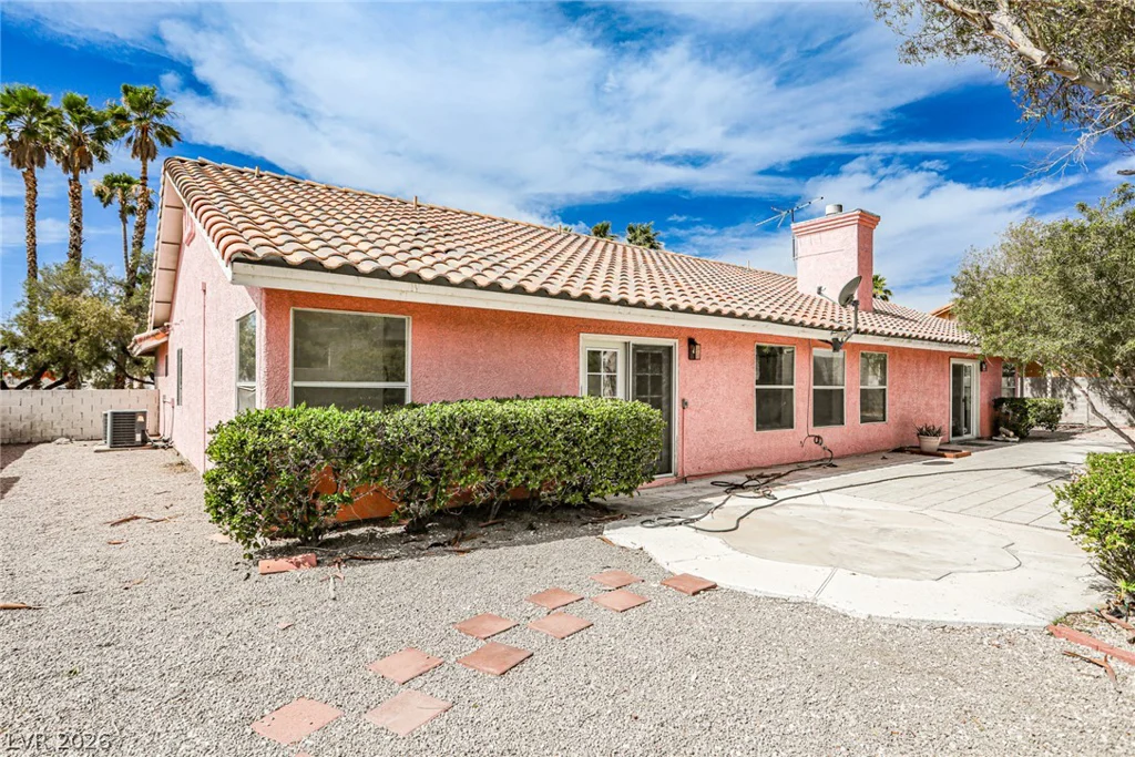 6970 Eldora, Las Vegas, NV 89117
