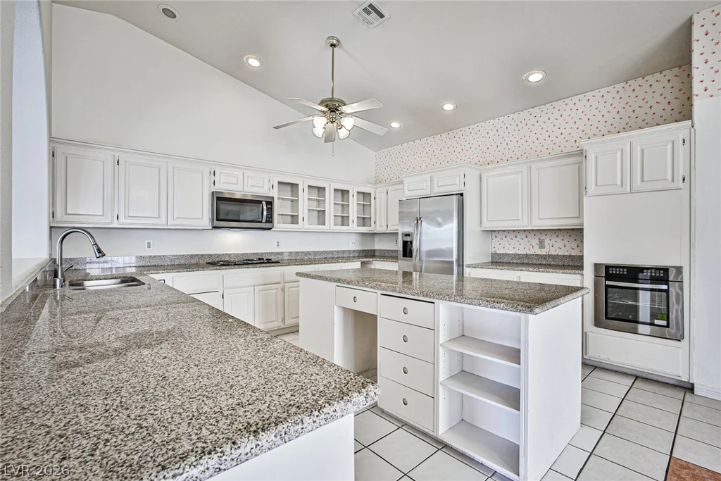 6970 Eldora, Las Vegas, NV 89117