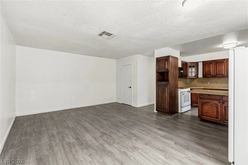4433 Cool Valley, Las Vegas, NV 89110