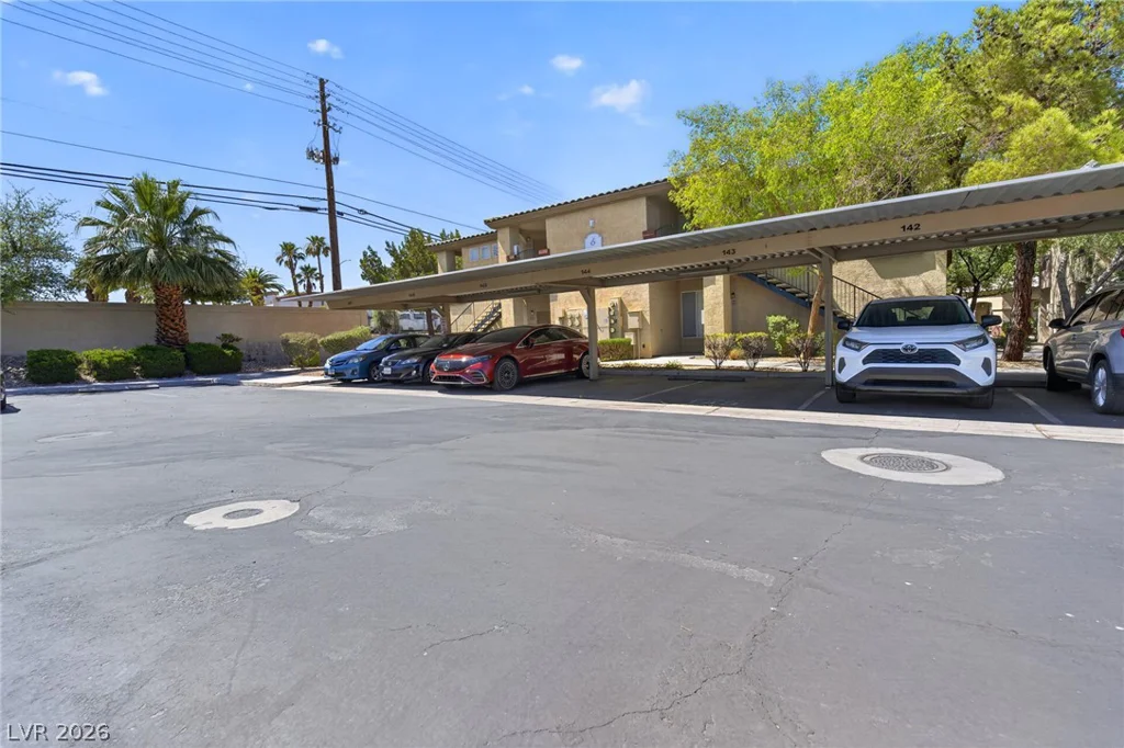 4400 Jones, Las Vegas, NV 89103