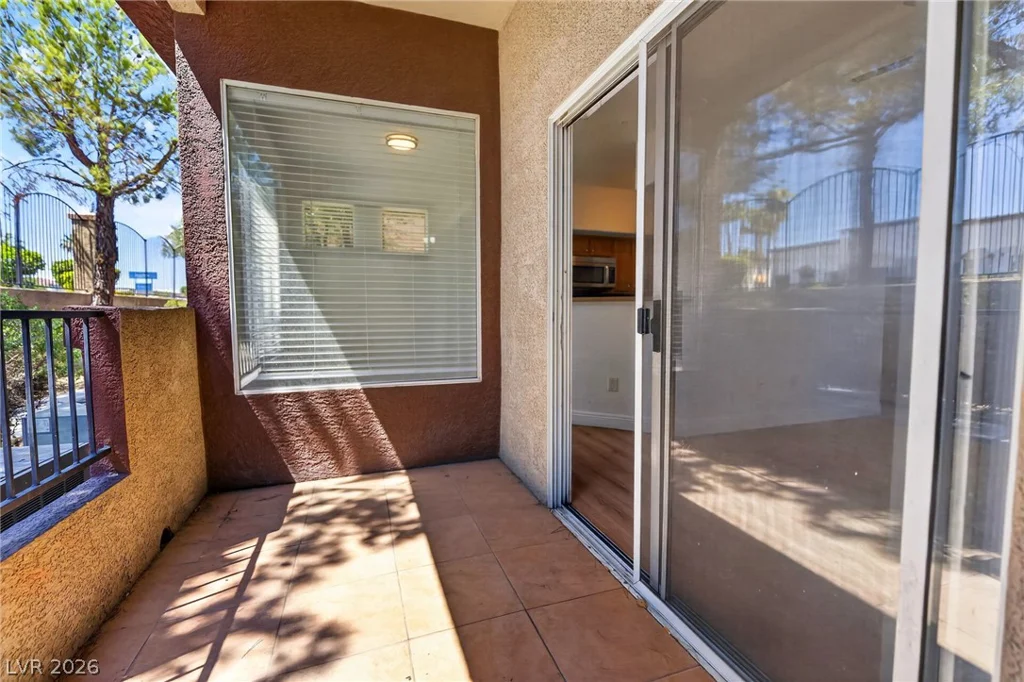 4400 Jones, Las Vegas, NV 89103