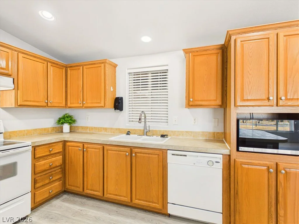 2630 Retread, Pahrump, NV 89048