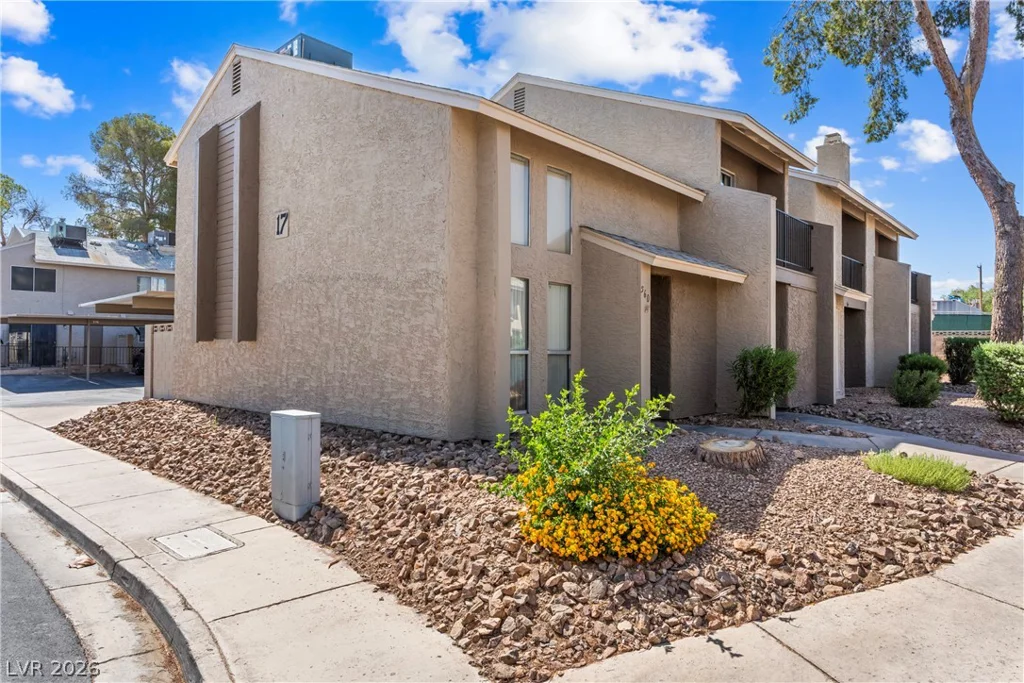 560 Sellers, Henderson, NV 89011