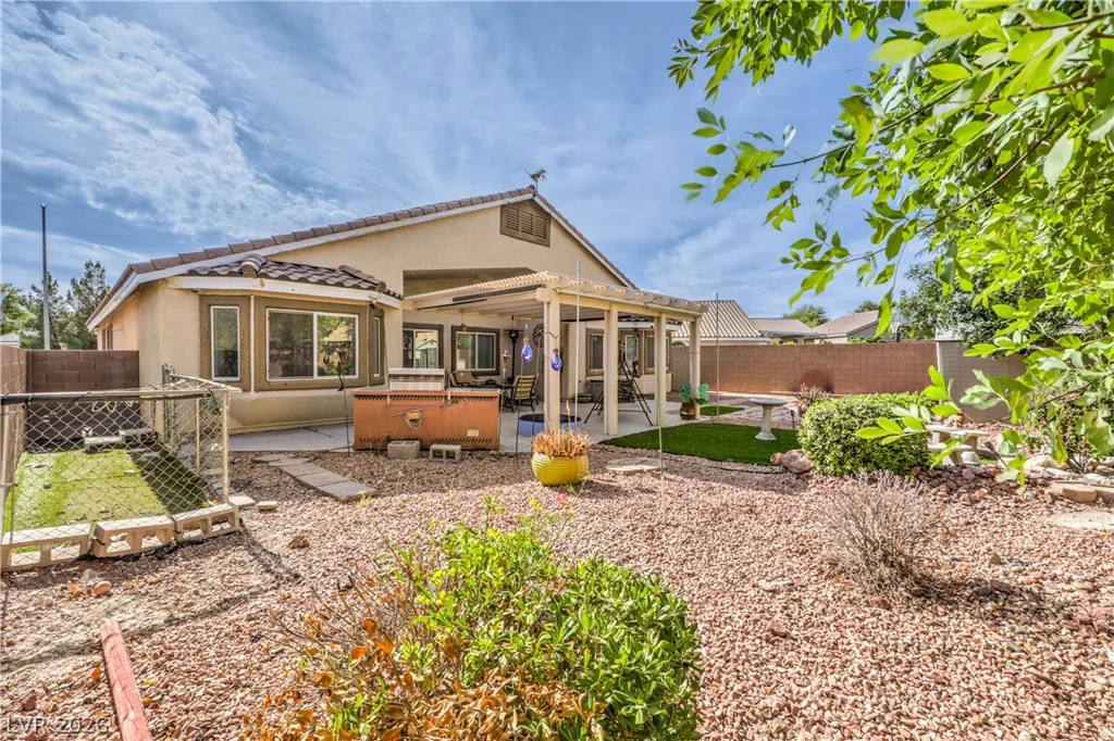 5832 Pirate Ship, North Las Vegas, NV 89031