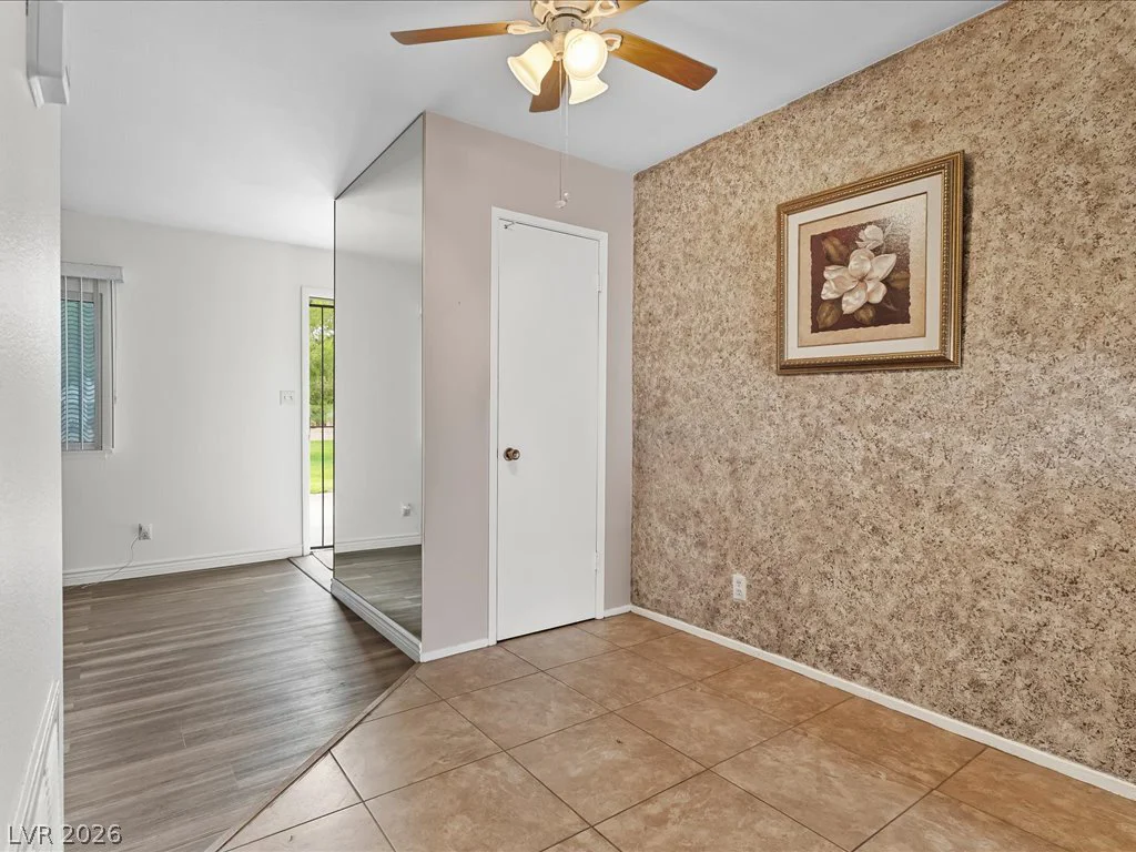 310 Greenbriar Townhouse, Las Vegas, NV 89121