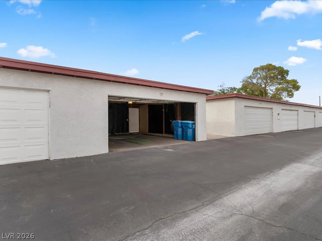 310 Greenbriar Townhouse, Las Vegas, NV 89121