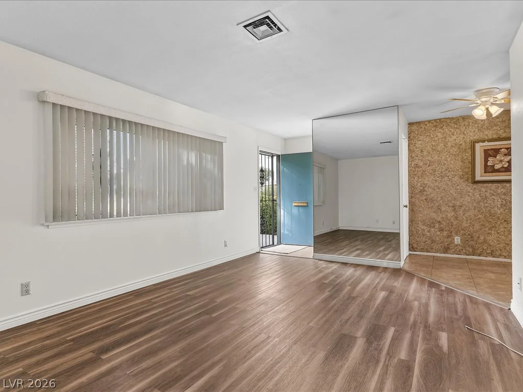 310 Greenbriar Townhouse, Las Vegas, NV 89121