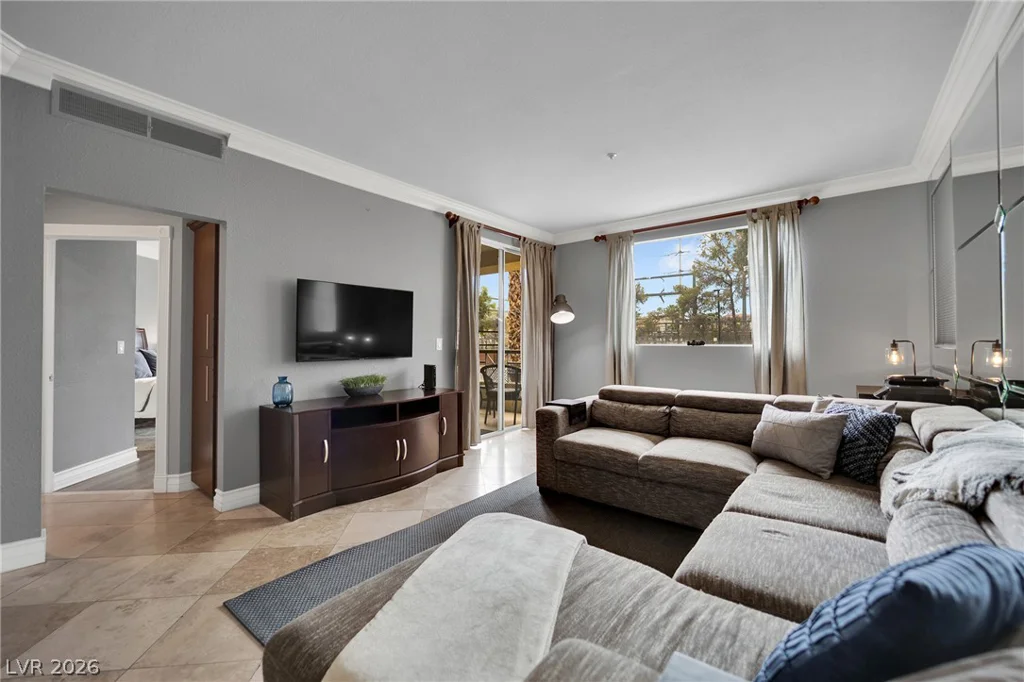 220 Flamingo, Las Vegas, NV 89169
