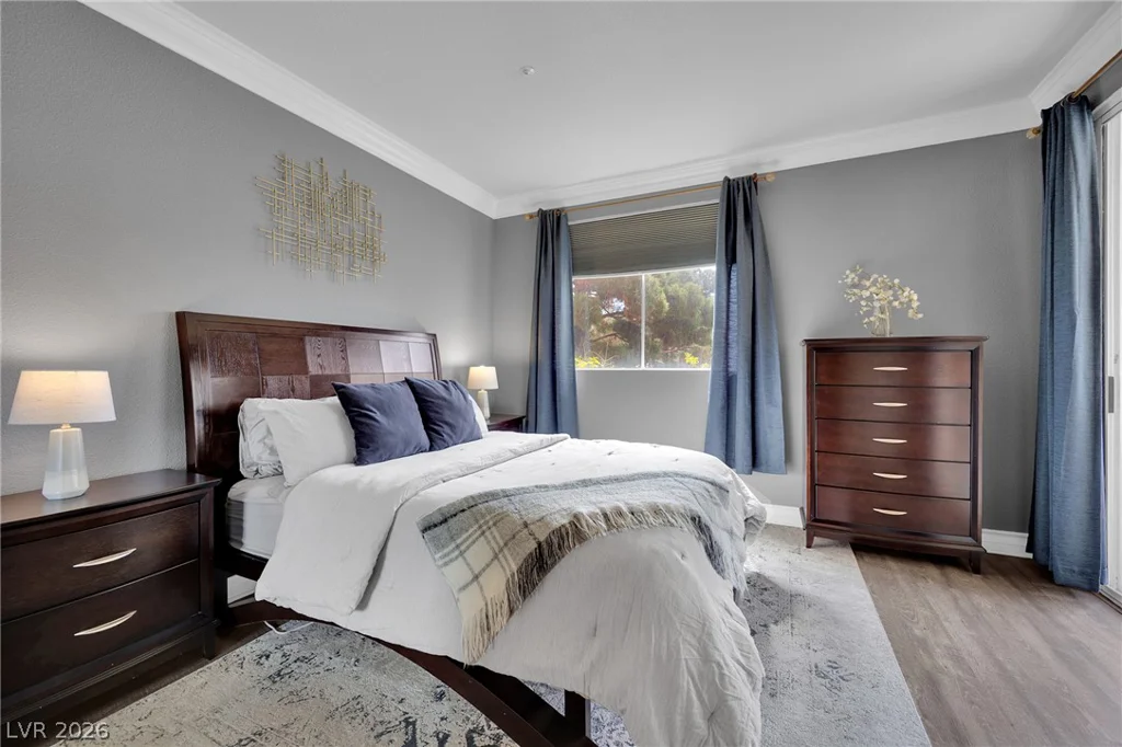 220 Flamingo, Las Vegas, NV 89169