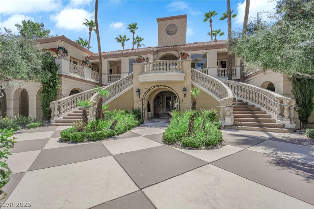 220 Flamingo, Las Vegas, NV 89169