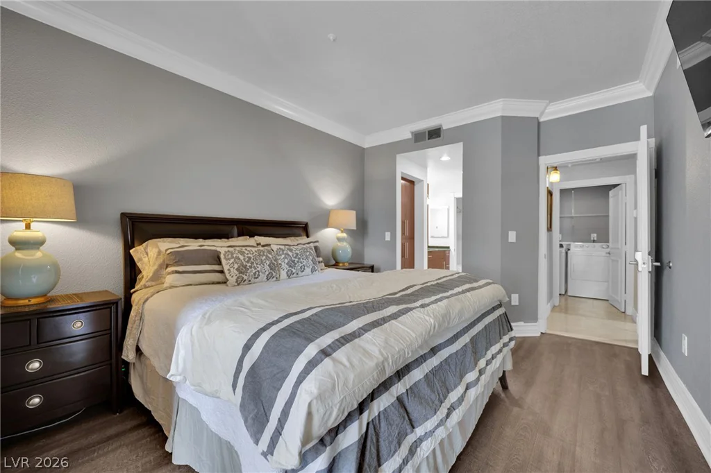 220 Flamingo, Las Vegas, NV 89169