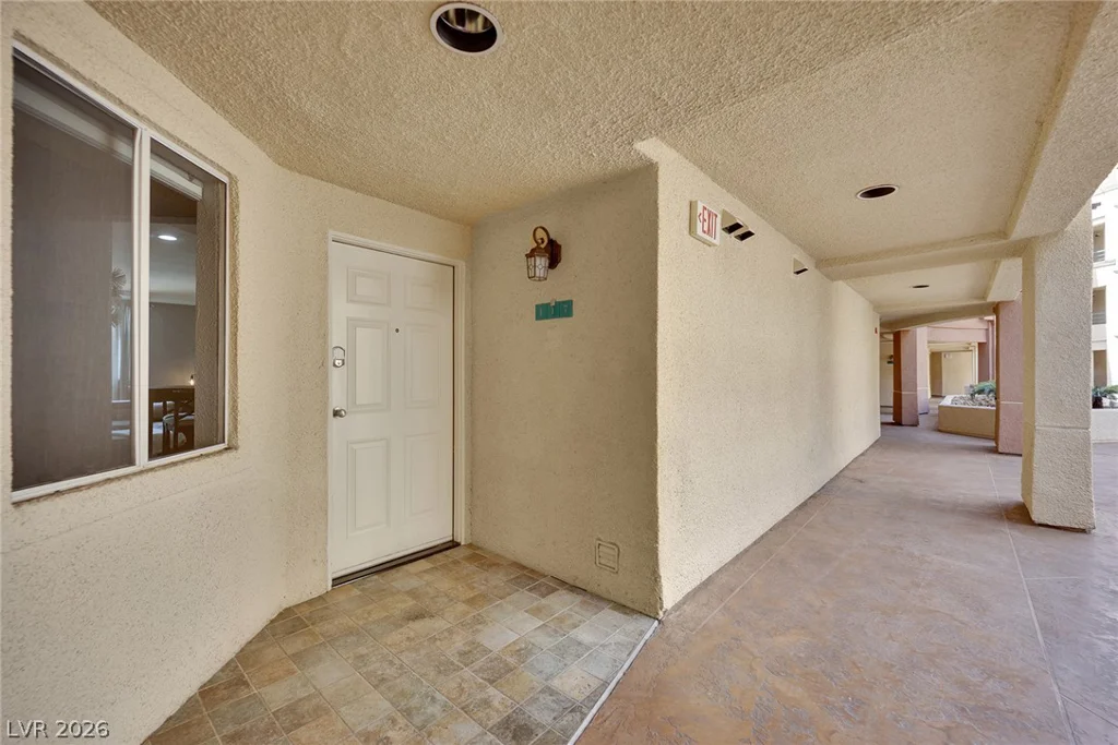 220 Flamingo, Las Vegas, NV 89169