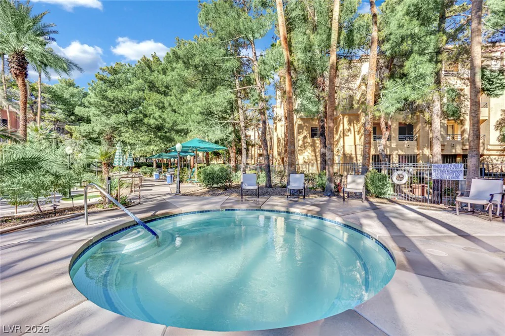 220 Flamingo, Las Vegas, NV 89169