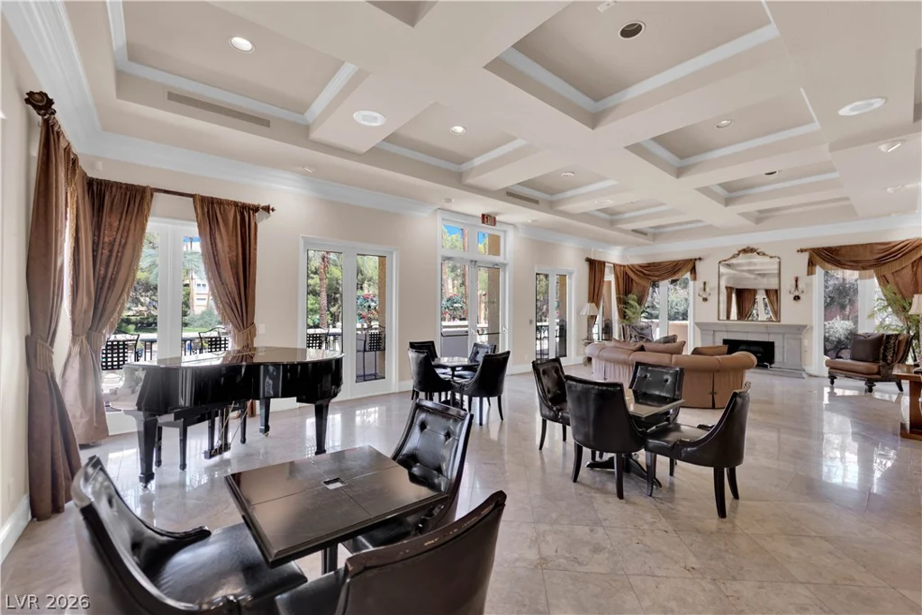 220 Flamingo, Las Vegas, NV 89169