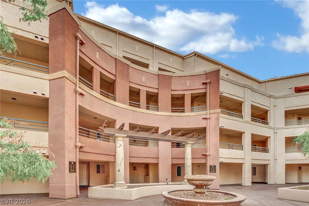220 Flamingo, Las Vegas, NV 89169