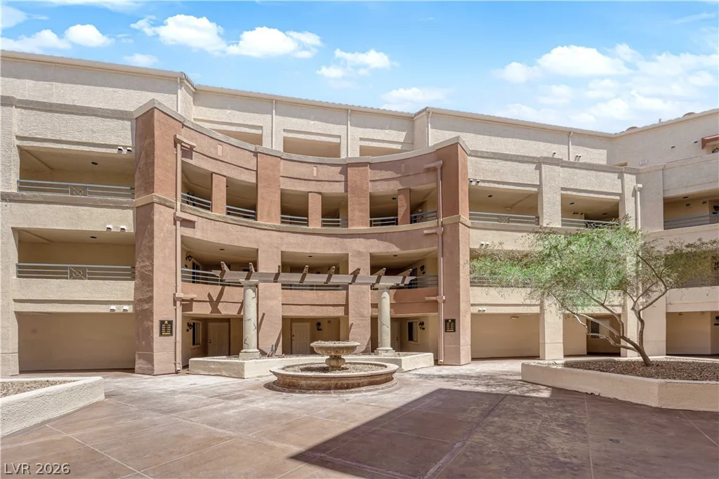 220 Flamingo, Las Vegas, NV 89169