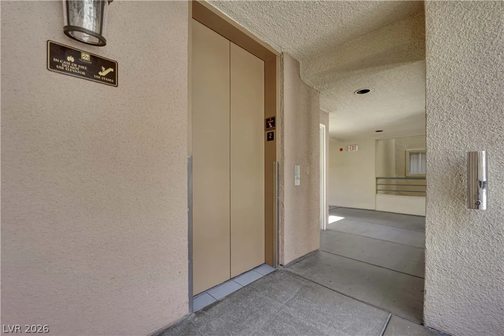 220 Flamingo, Las Vegas, NV 89169